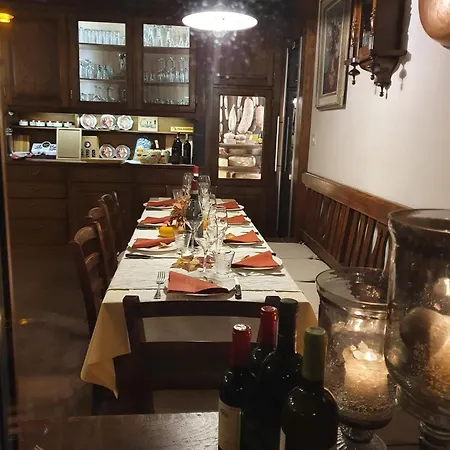 Antica Osteria Ghiridone ホテル